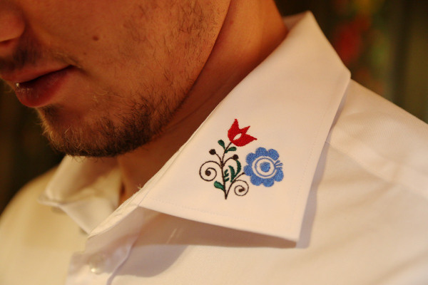 Pánska spoločenská vyšívaná...