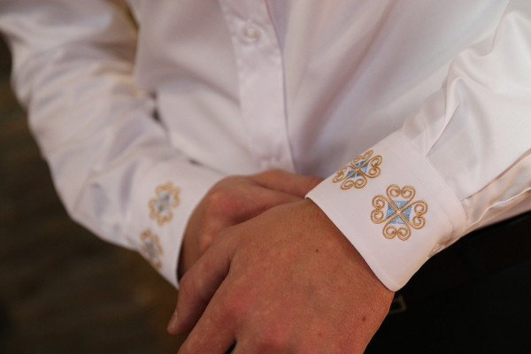 Pánska spoločenská vyšívaná...