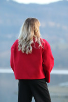 Vyšívaný prechodný kabát Zahľadená do krásy