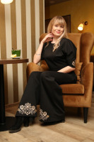 Vyšívané nohavice Čierna elegancia