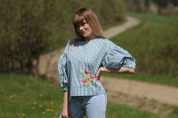 Vyšívaná bavlnená blúzka Medzi riadkami