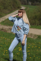 Vyšívaná bavlnená blúzka Medzi riadkami