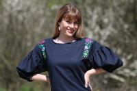 Vyšívaná ľanová blúzka Hlboký nádych