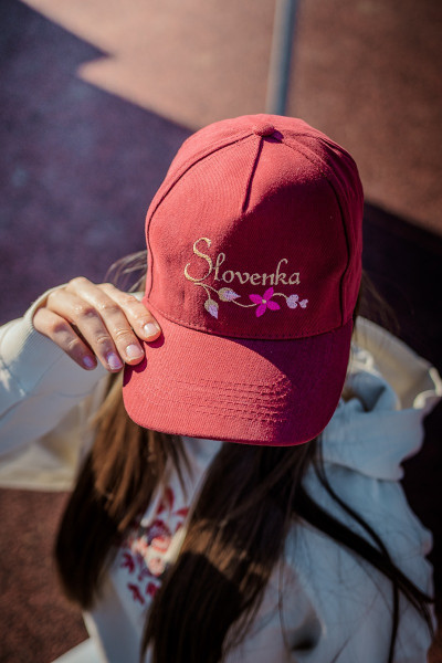 Vyšívaná šiltovka Slovenka