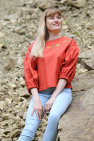 Vyšívaná ľanová blúzka Na skalách