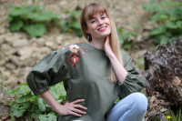 Vyšívaná ľanová blúzka Olivový sad