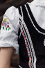 Folklórny zamatový lajblík Jola - Krojove.sk