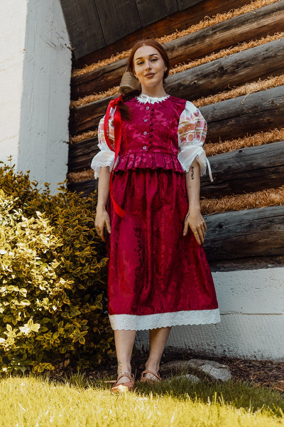 Ľudová brokátová sukňa Zuzička