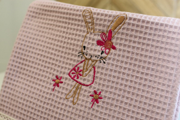 Vyšívaný WAFLE bavlnený...