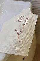 Vyšívaný WAFLE bavlnený uterák ROSE