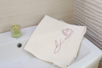 Vyšívaný WAFLE bavlnený uterák ROSE