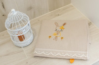 Vyšívaný WAFLE bavlnený detský uterák ZAJKO