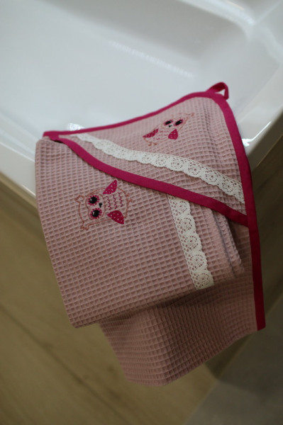 Vyšívaný WAFLE bavlnený...