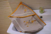 Vyšívaný WAFLE bavlnený detský uterák ZAJKO