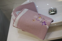 Vyšívaný WAFLE bavlnený detský uterák ZAJKO