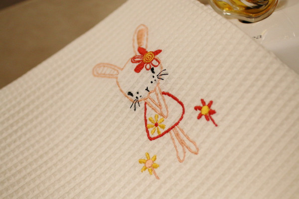 Vyšívaný WAFLE bavlnený...