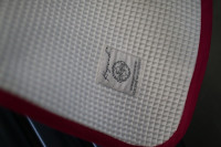 Vyšívaná WAFLE bavlnená detská osuška KVIETOK