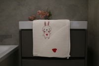 Vyšívaná WAFLE bavlnená detská osuška SRDIEČKO