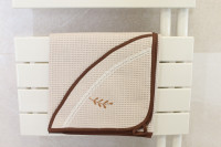 Vyšívaná WAFLE bavlnená detská osuška VETVIČKA