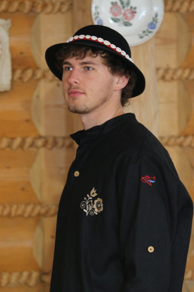 Pánska ľanová vyšívaná...