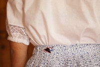 Ľudová blúzka do kroja Keď rozkvitne biela ruža - Krojove.sk