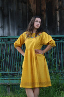 Vyšívané madeirové šaty Slnečnica