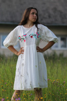 Vyšívané madeirové šaty Pôvab ženy