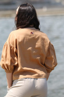 Vyšívaná ľanová blúzka V prievane