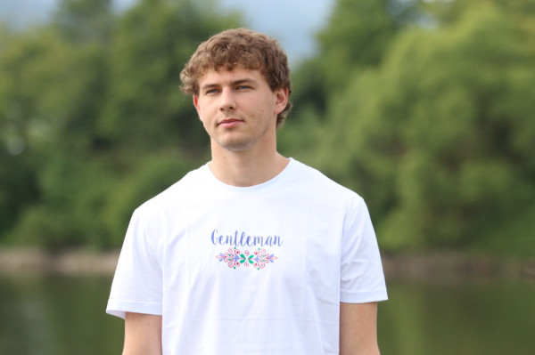 Pánske vyšívané tričko...