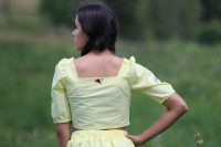 Vyšívaný bavlnený crop top Zázrak okamihu