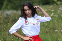 Vyšívaná ľudová bavlnená blúzka Hanka