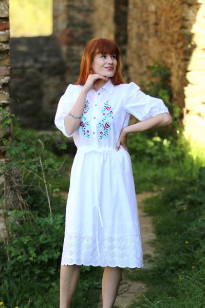 Bavlnené vyšívané šaty...