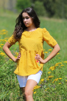 Vyšívaná blúzka V žiare slnka