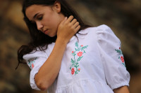 Vyšívaná blúzka Neodolateľná