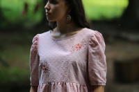 Vyšívaná blúzka Lupene ruže