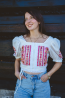 Ľanový vyšívaný crop top Čataj