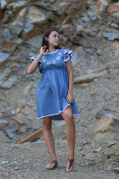 Vyšívané šaty Morský príliv