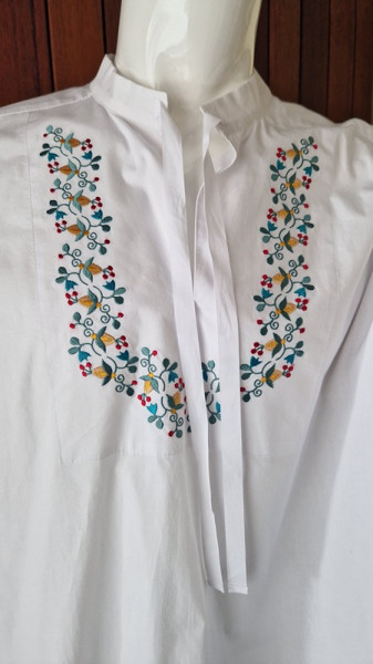 Pánska vyšívaná košeľa Radovan