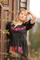 Vyšívané bavlnené šaty Larisa