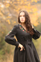 Vyšívané bavlnené midi šaty Elizabet