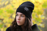 Dámska vyšívaná čiapka
