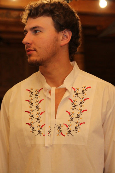 Ľudová vyšívaná bavlnená...