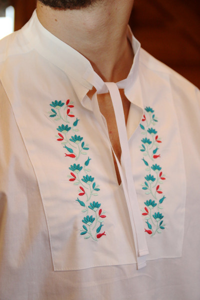 Ľudová vyšívaná bavlnená...