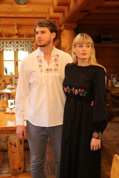 Ľudová vyšívaná bavlnená...