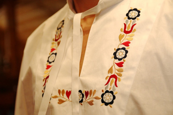 Ľudová bavlnená vyšívaná...